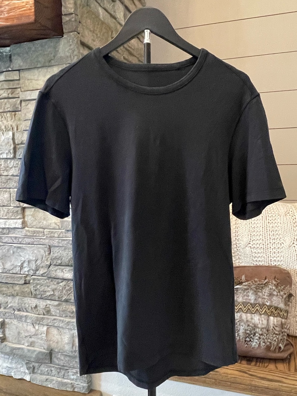 Lululemon Black Short Sleeve Performance Tee Shirt Men’s Small